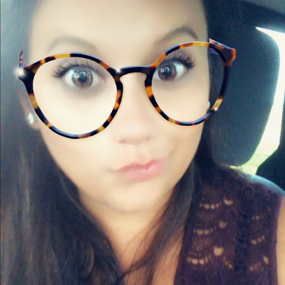 Meet your Posher, Brandi